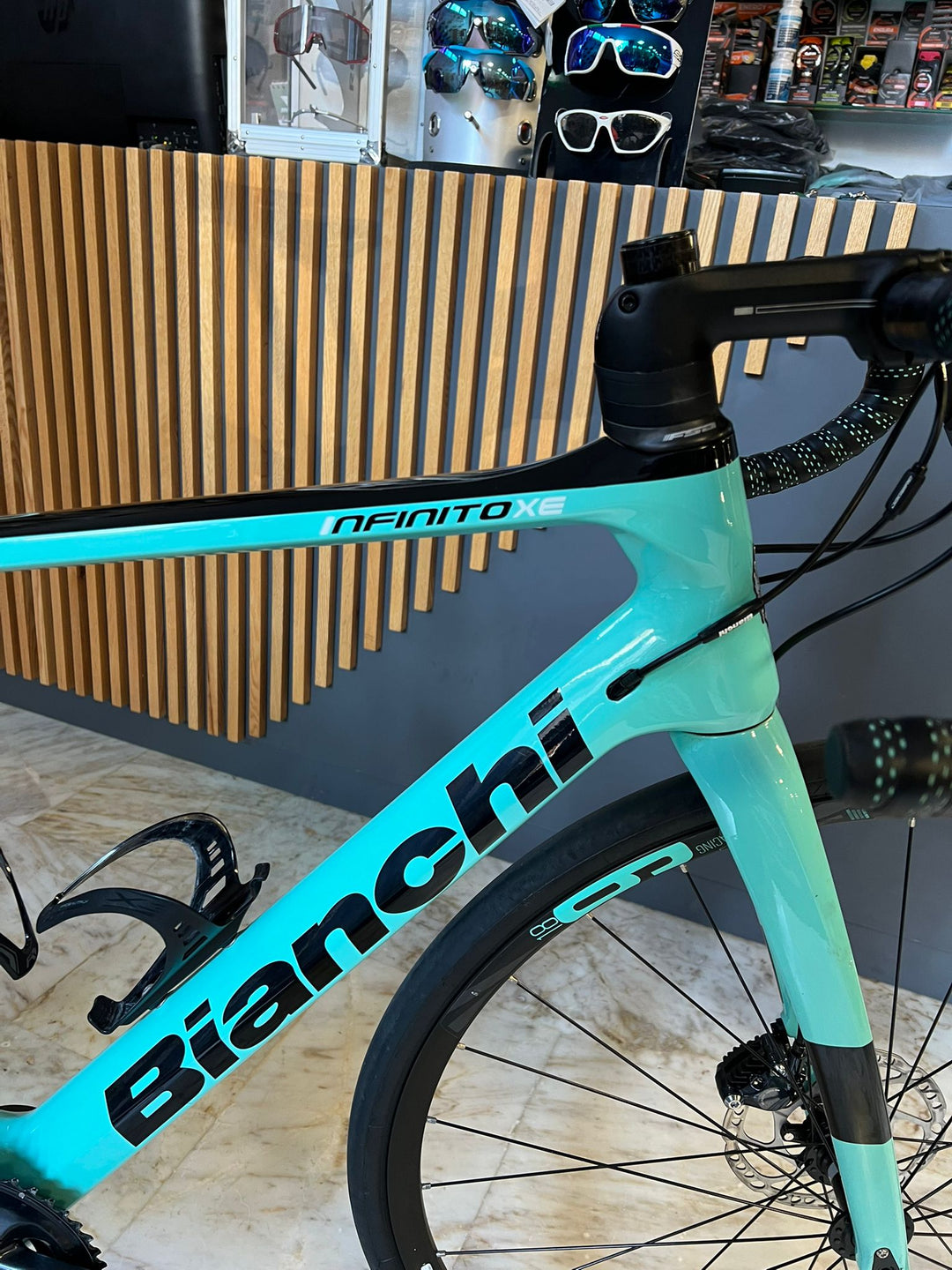 Bianchi Infinito XE Shimano Ultegra misura 53 usata