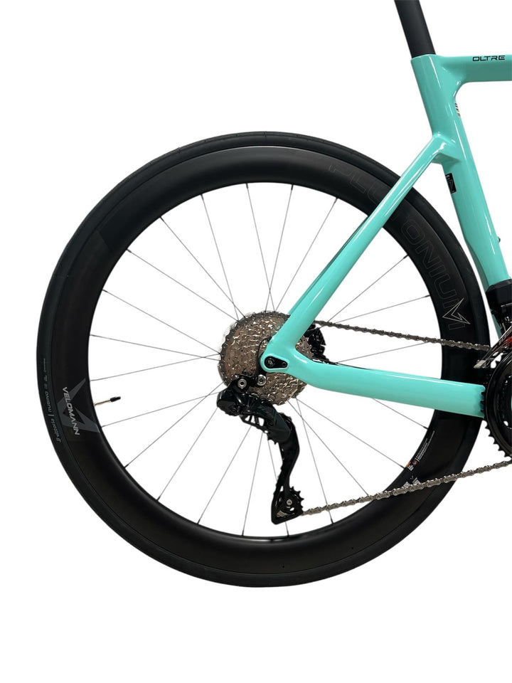 Bianchi Oltre Race 105 Di2 upgrade manubrio e ruote