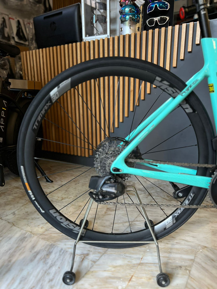 Bianchi Sprint Sram Force 12v bici da corsa usata