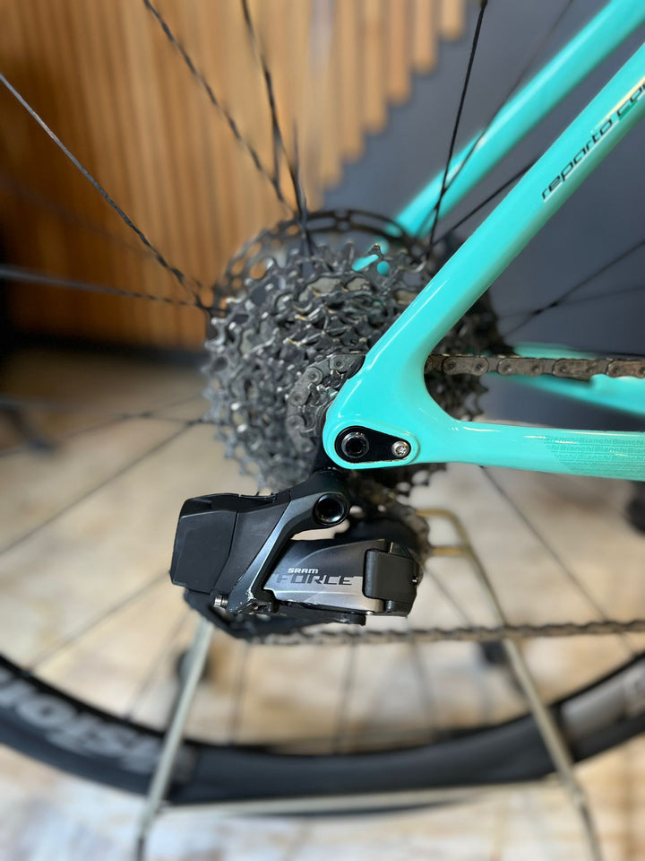 Bianchi Sprint Sram Force 12v bici da corsa usata